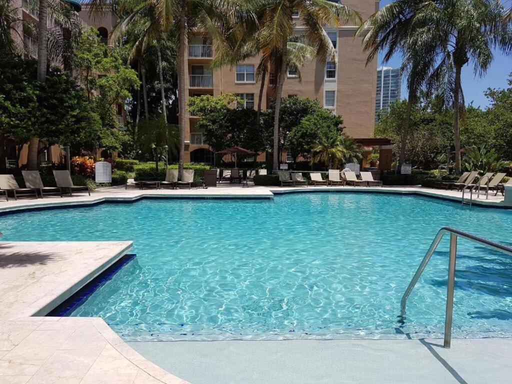 Uhost Ai - 3B Gem W Golf & Intracoastal Views Miami Exterior foto